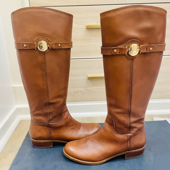 Tommy Hilfigure Tall Boot - Picture 1 of 3